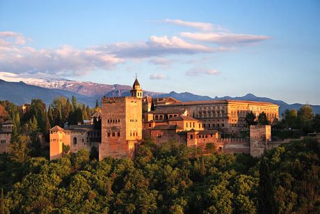 Granada Şehrinde Gezilecek Yerler